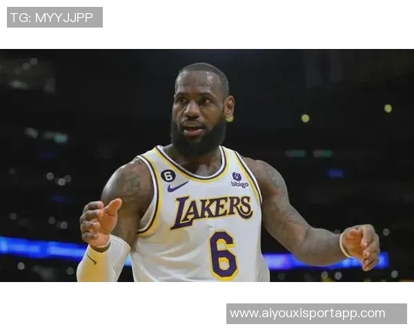 湖人自媒体惊叹41岁勒布朗重返赛场仍肩负防守重任