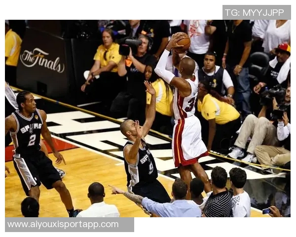 詹姆斯连续得分上双纪录终结揭示其独特篮球哲学的深刻内涵