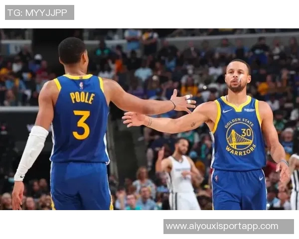 普尔半场表现抢眼7投2中贡献全队最高12分并罚球全中6次